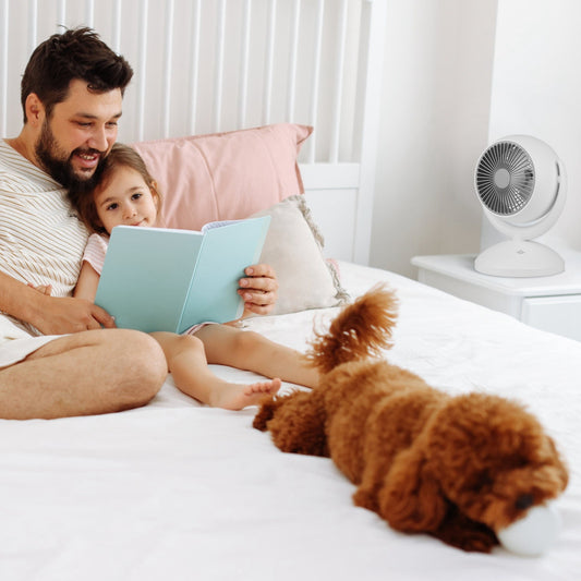 Air Circulator Desk Fan Portable Desktop Rechargeable Oscillating Fan With 4 Speeds 360 Degree Tilt Head Automatic Rotation Quiet 40dB Table Fan For Home Office Bedroom